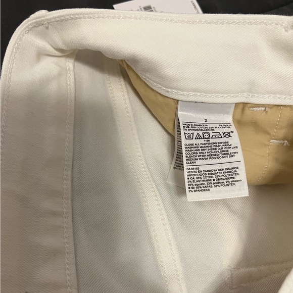 NWT Old Navy size 2 Rockstar mid-rise white skinny jeans - NWT Brand new - Picture 4 of 6